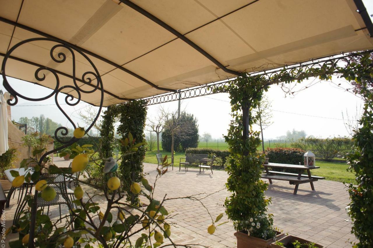 Agriturismo Il Barco Спелло Екстер'єр фото