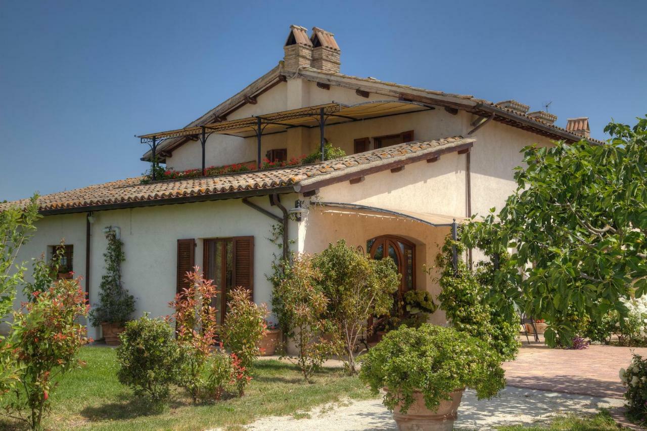 Agriturismo Il Barco Спелло Екстер'єр фото
